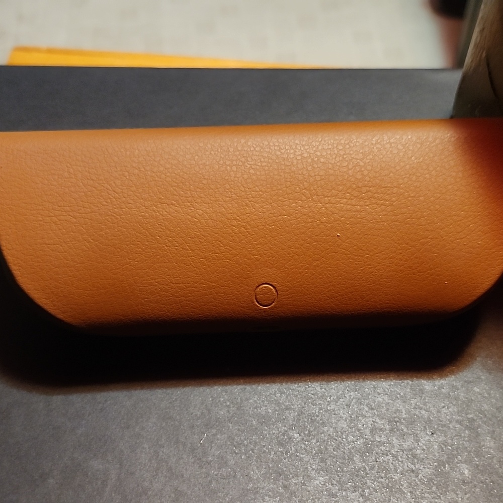 Ray-Ban Tan Leather META Sunglasses Case. NEW. - Picture 5 of 5